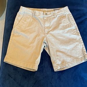 Perfect condition size 31 Bonobos Khaki shorts with 9 inch inseam